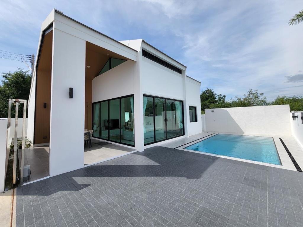 Luxury Nordic Style 3 Bedroom With Pool Villa